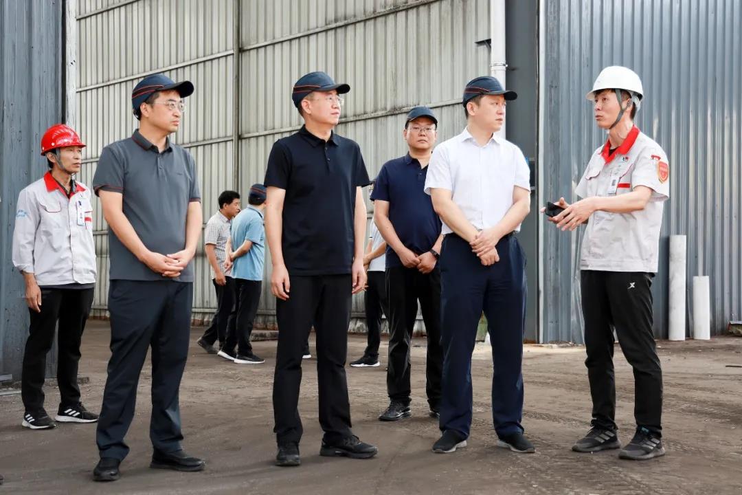 市委常委、副市長、翼城縣委書記王淵到華翔（翼城）新材料科技園現(xiàn)場辦公